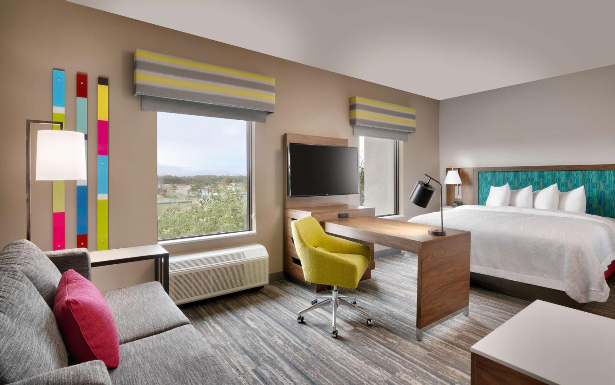 King Studio Suite